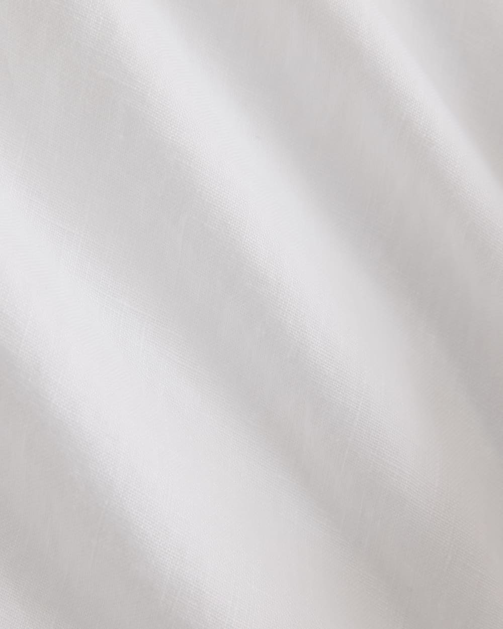 The Boxy Shirt in Linen | White